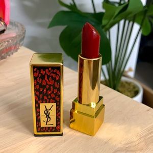 Beautiful deep red color